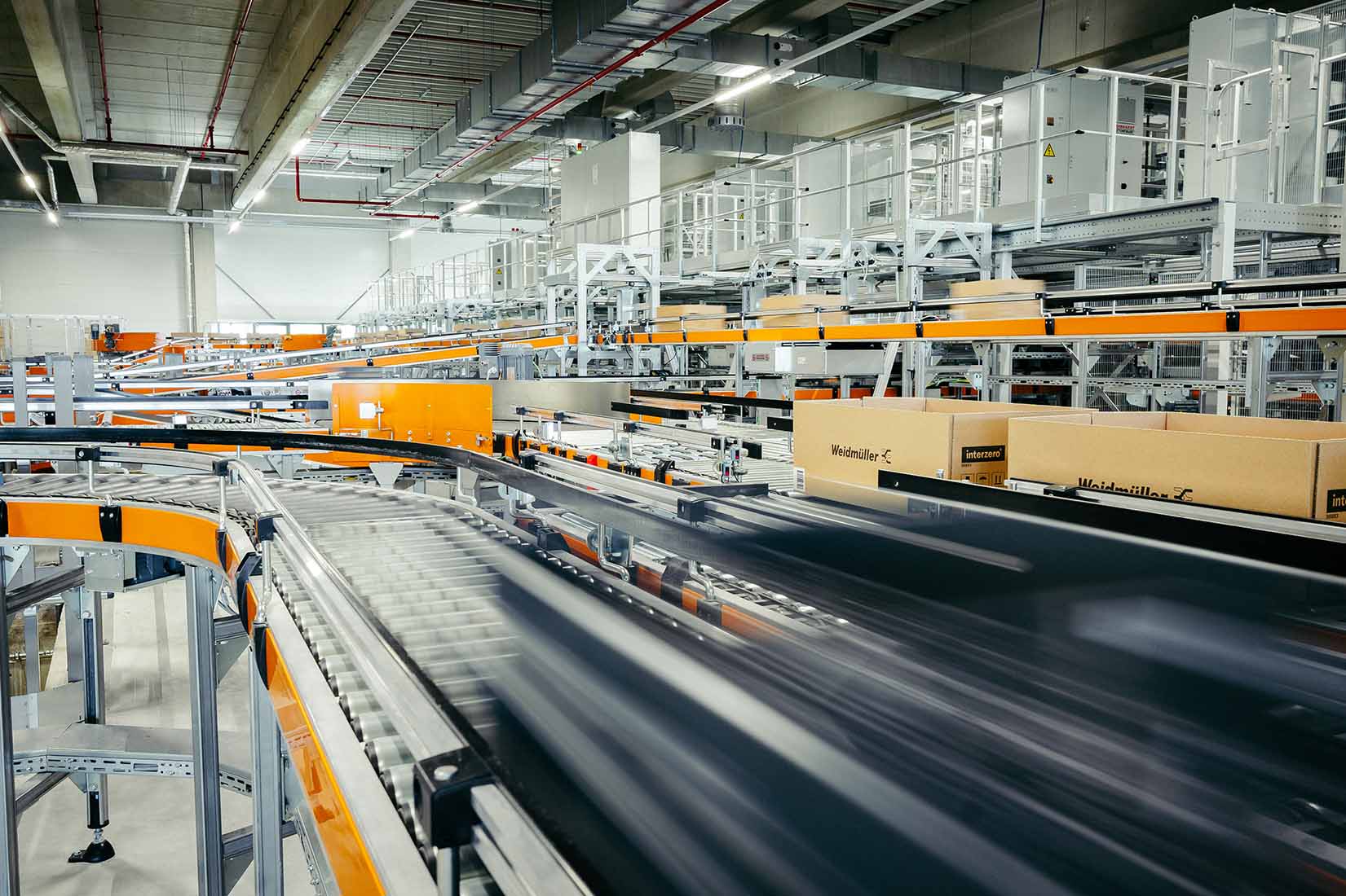 Parcel conveyor system