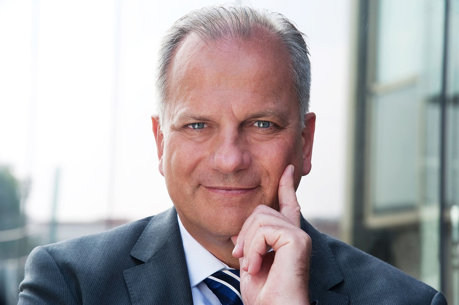 Portrait Dr. Harald Riedel