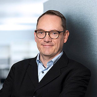 Frank, Projektleiter